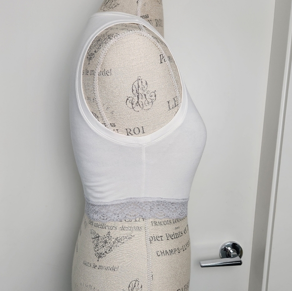 Floral & White Crop Top Undershirts x2 - Picture 10 of 15